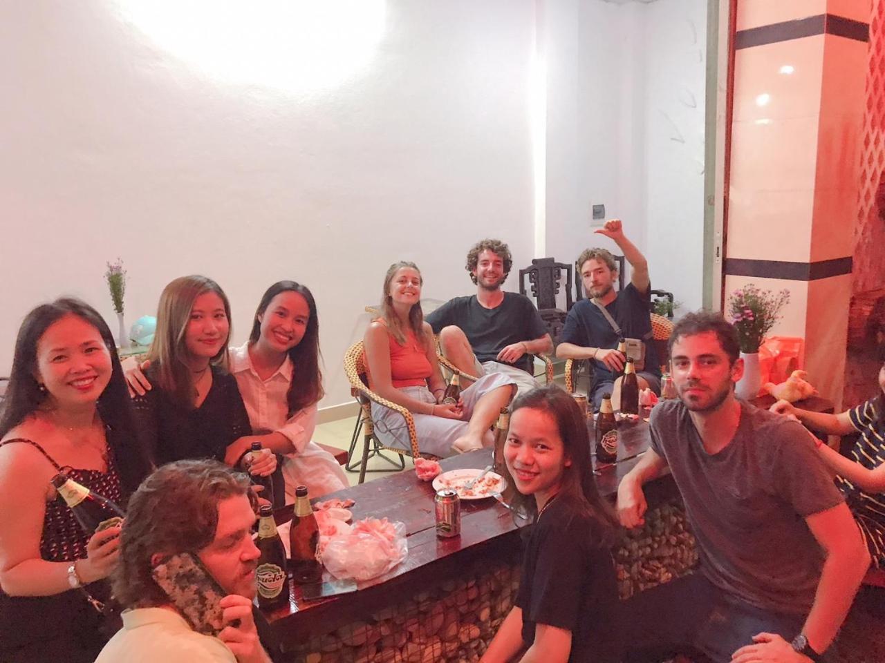 Sunshine Hostel 3 Hue Bagian luar foto