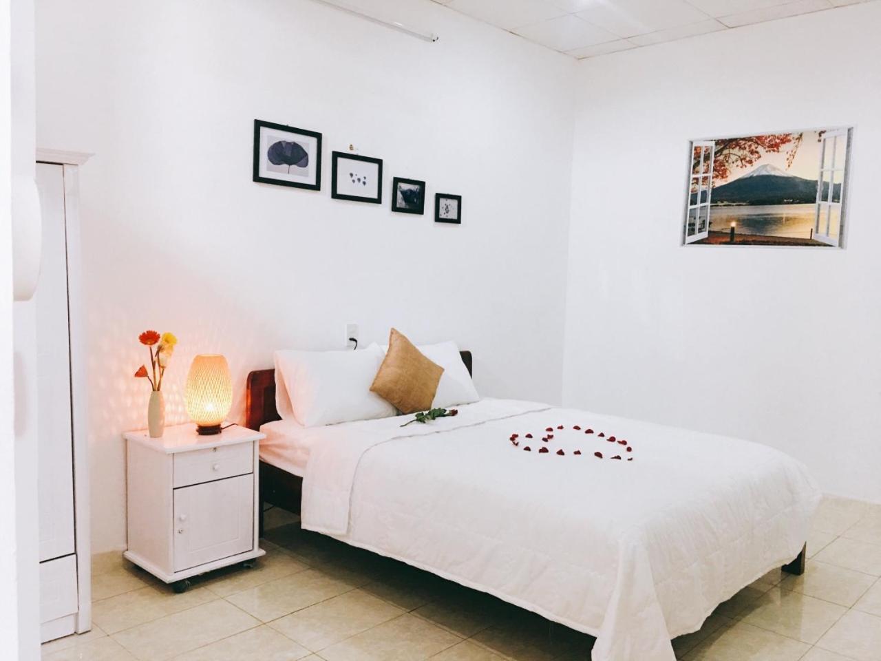 Sunshine Hostel 3 Hue Bagian luar foto