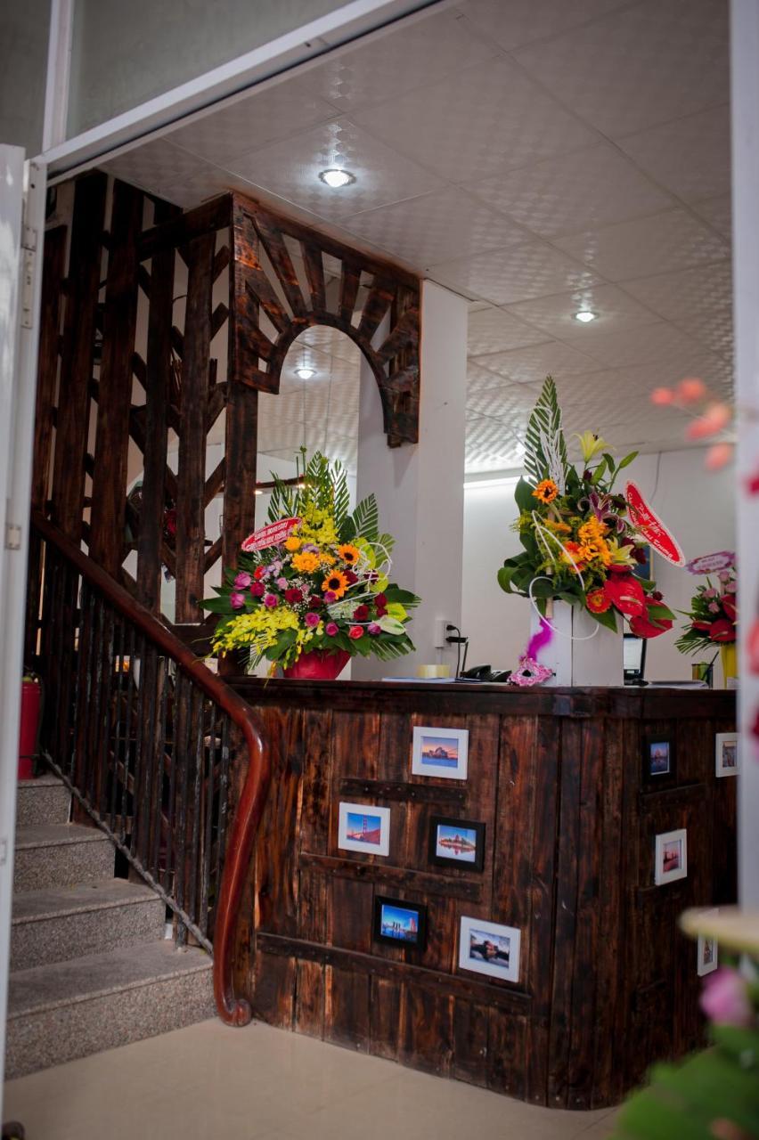 Sunshine Hostel 3 Hue Bagian luar foto
