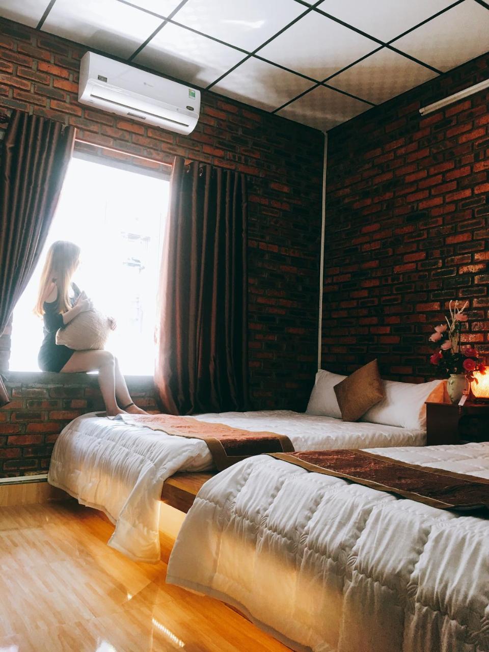Sunshine Hostel 3 Hue Bagian luar foto